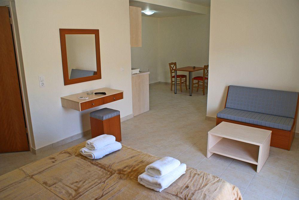 Hotel Sea Breeze Сития Екстериор снимка