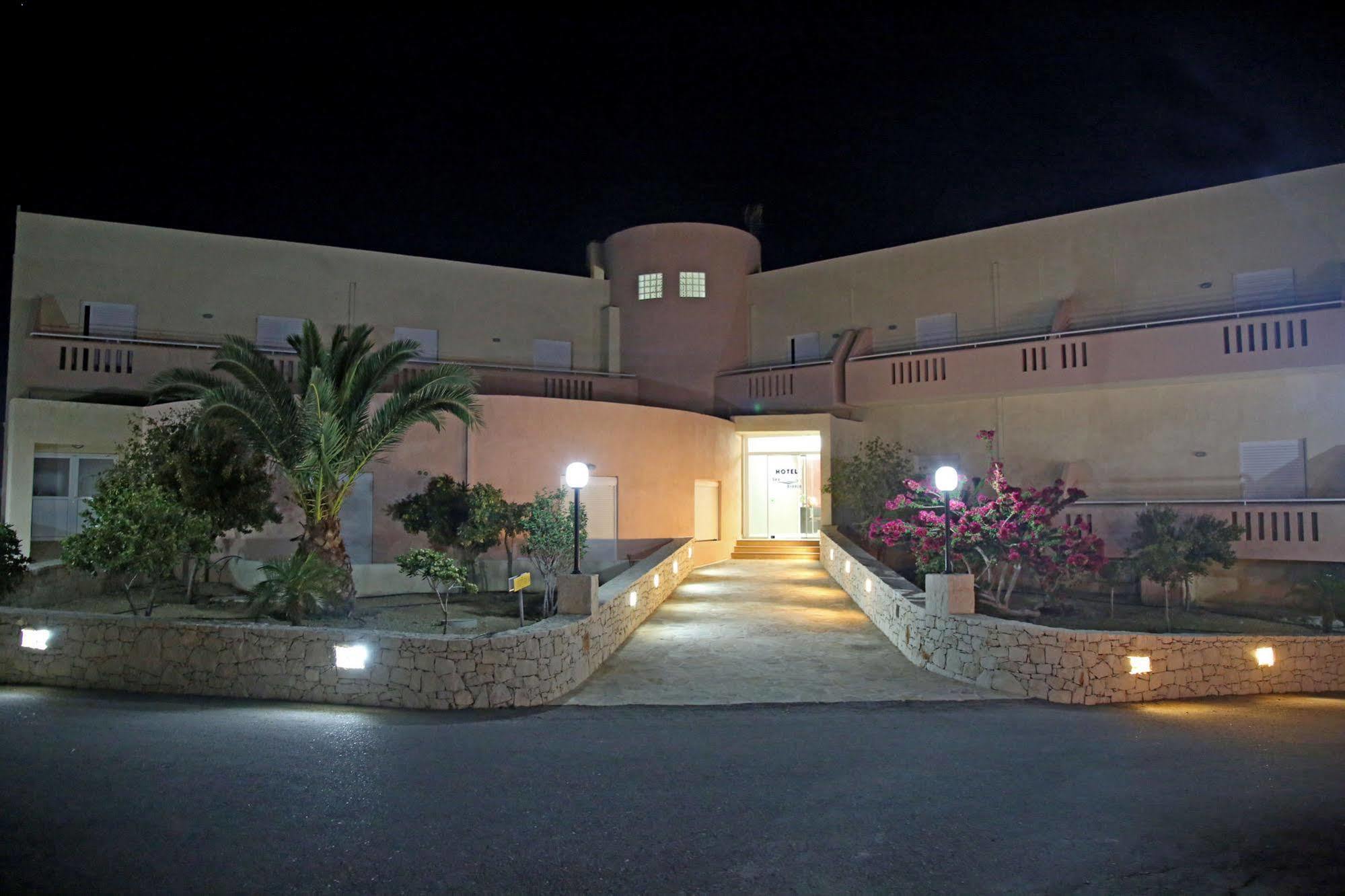 Hotel Sea Breeze Сития Екстериор снимка